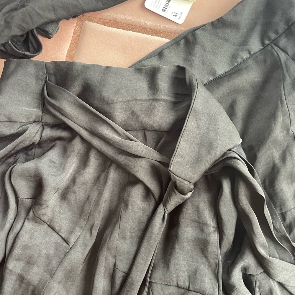 TRADED—Free people Zuri set size Medium NWT - Picture 7 of 15